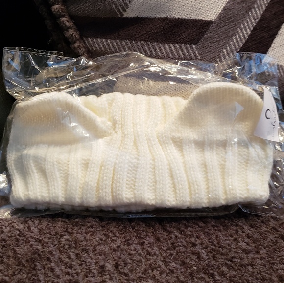 Ivory cat ear headband - Picture 5 of 5